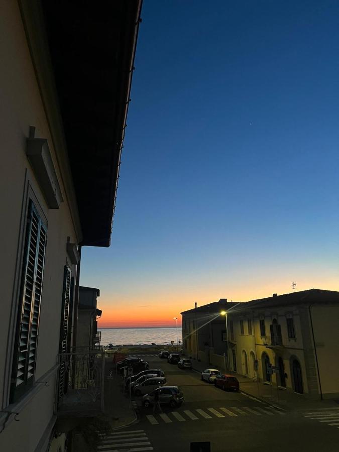 Affreschi Sul Mare Hotel Marina Di Pisa Exterior photo